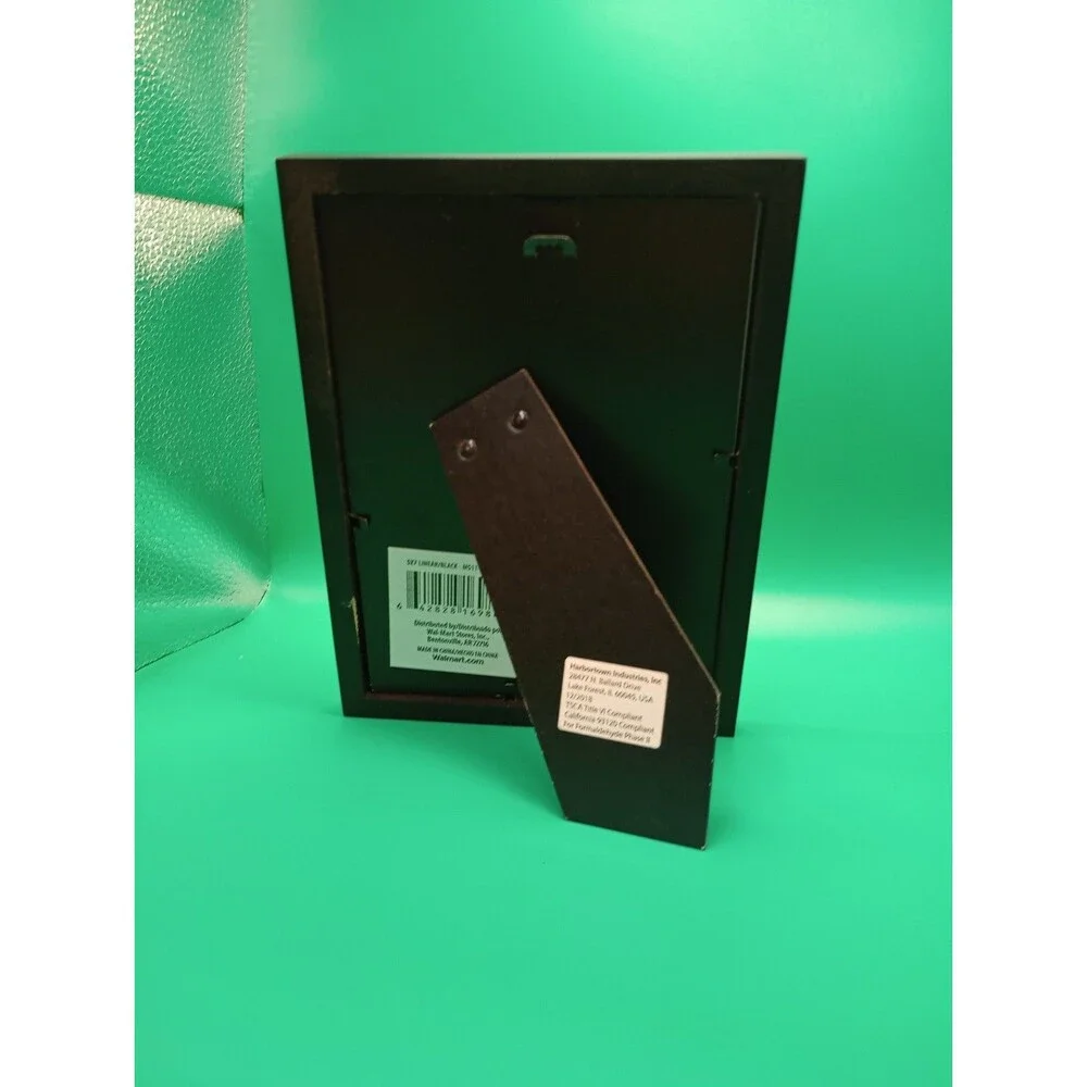 Mainstays 5x7 inch Flat Wide Black Stand Up Picture Frame Glass NEW